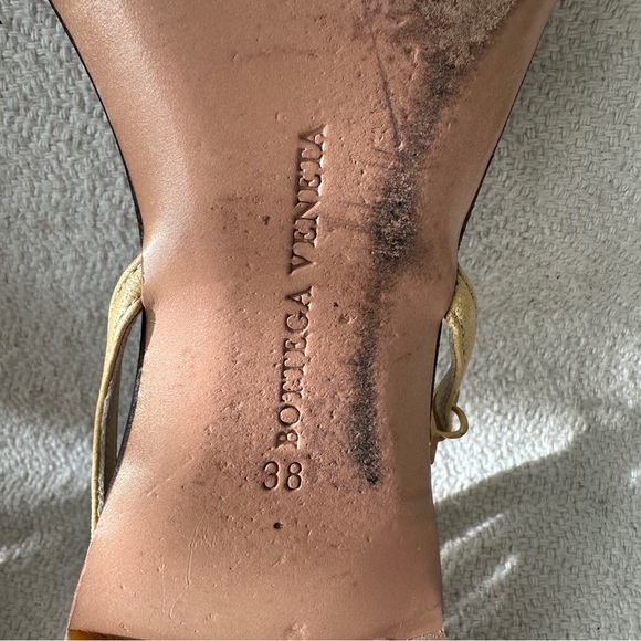 Bottega Veneta - Authentic Butterfly Flat Sandals - Picture 12 of 12